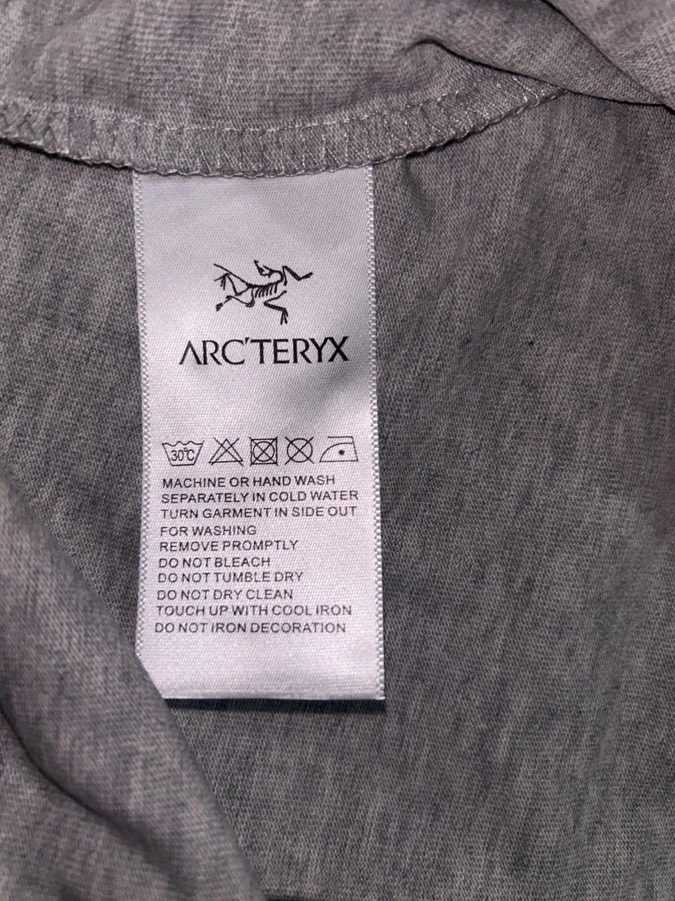 ARC`TERYX 2026 Classic T ， Breathable ， ， ！ Same Style ：White Black Gray Size：S M L XL